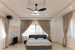 Furnished 4bdrm House in Tema Com 25 - Airbnb for rent
