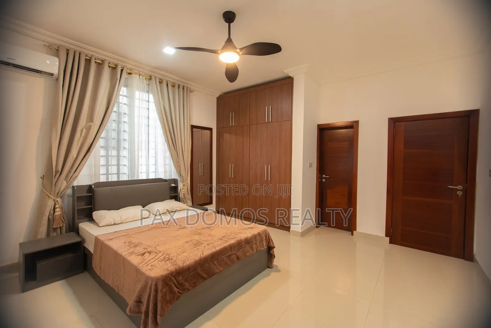 Furnished 4bdrm House in Tema Com 25 - Airbnb for rent