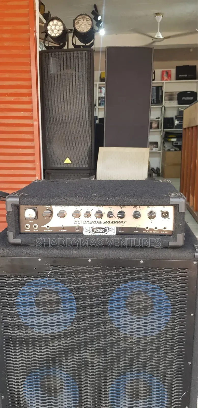 Behringer Ultrabass Bx3000t Combo