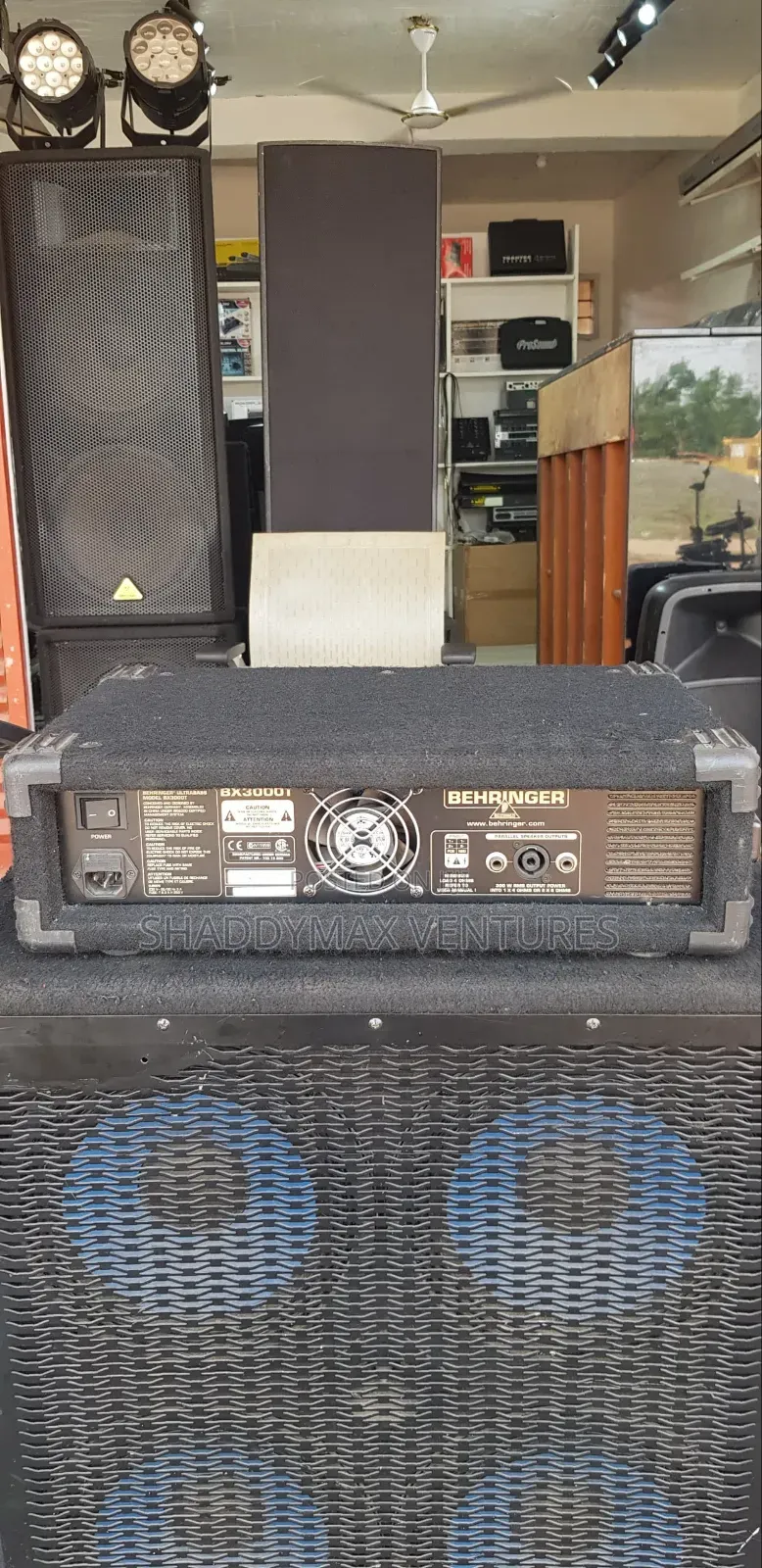 Behringer Ultrabass Bx3000t Combo