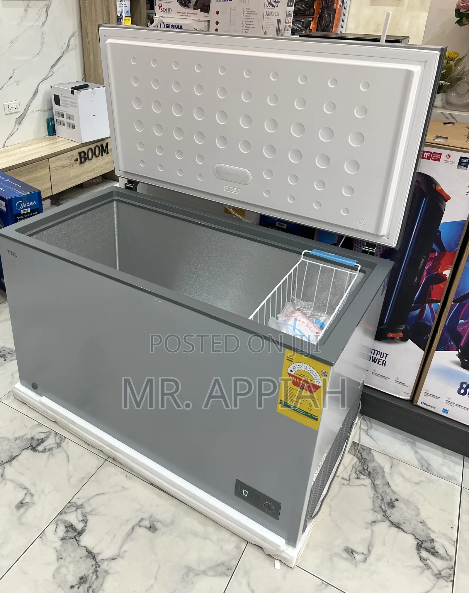 Durable and Affordable TCL Single Door Chest Freezer(Gray)380l