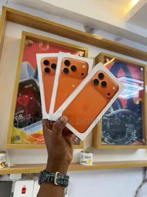 New Apple iPhone 17 Pro Max 256 GB Yellow
