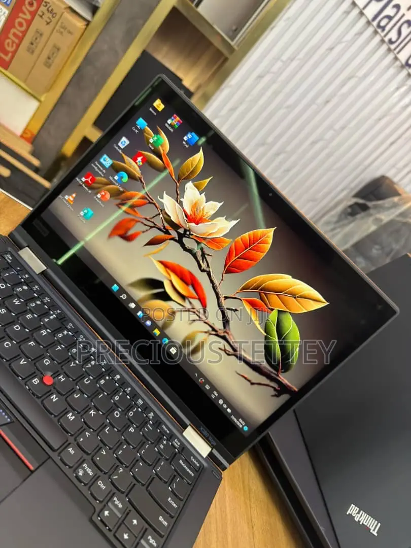 Laptop Lenovo Thinkpad T490s 8GB Intel Core I5 SSHD (Hybrid) 256GB