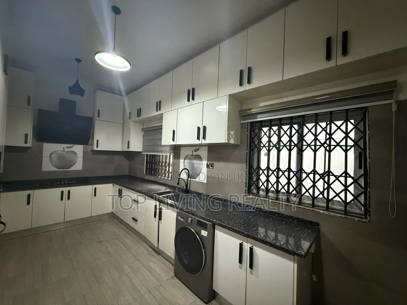 Furnished 5bdrm House in East Legon for sale