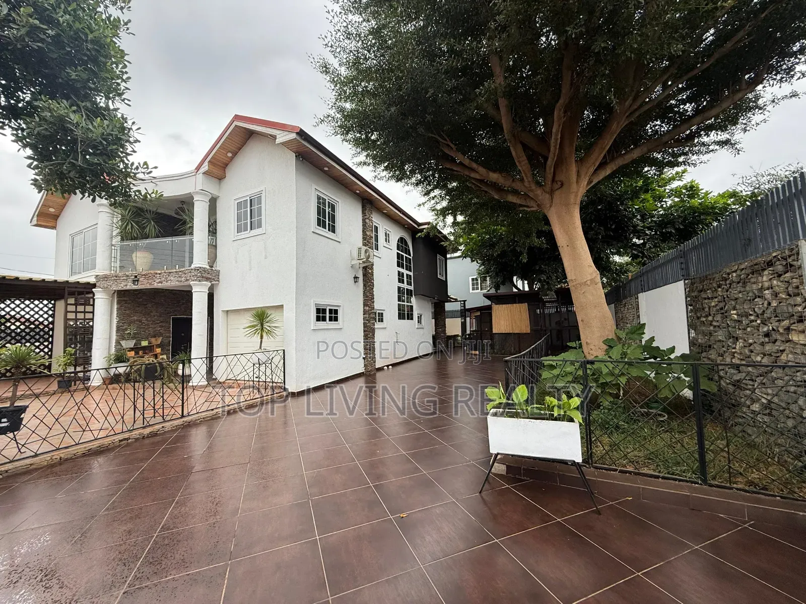 Furnished 5bdrm House in East Legon for sale