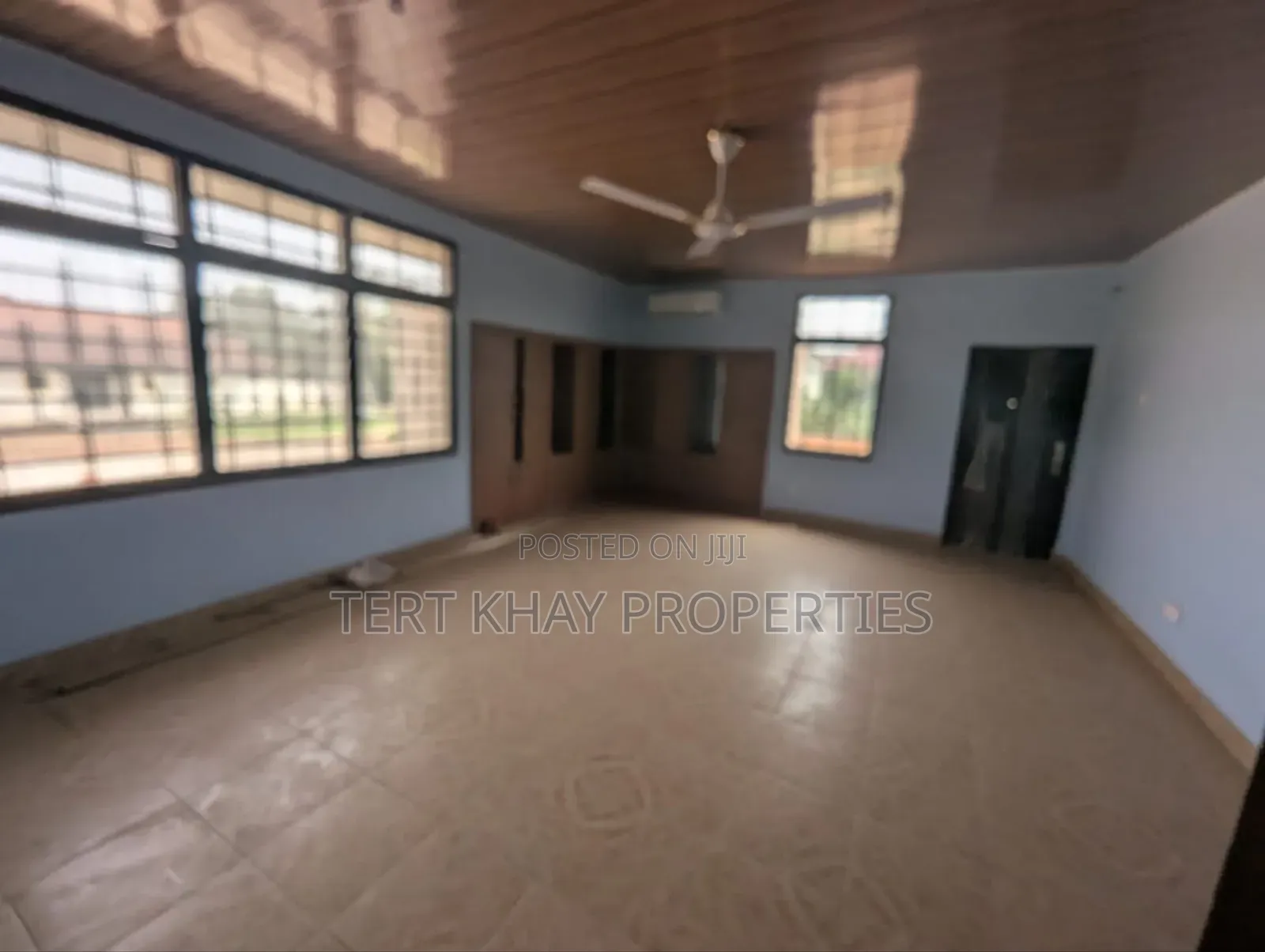 6bdrm House in North Legon for sale