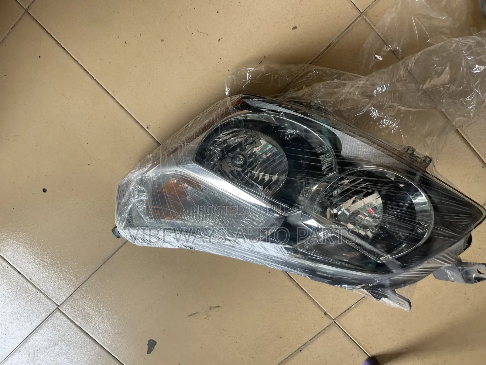 Pontiac Vibe 2009- 2010 Headlights Used