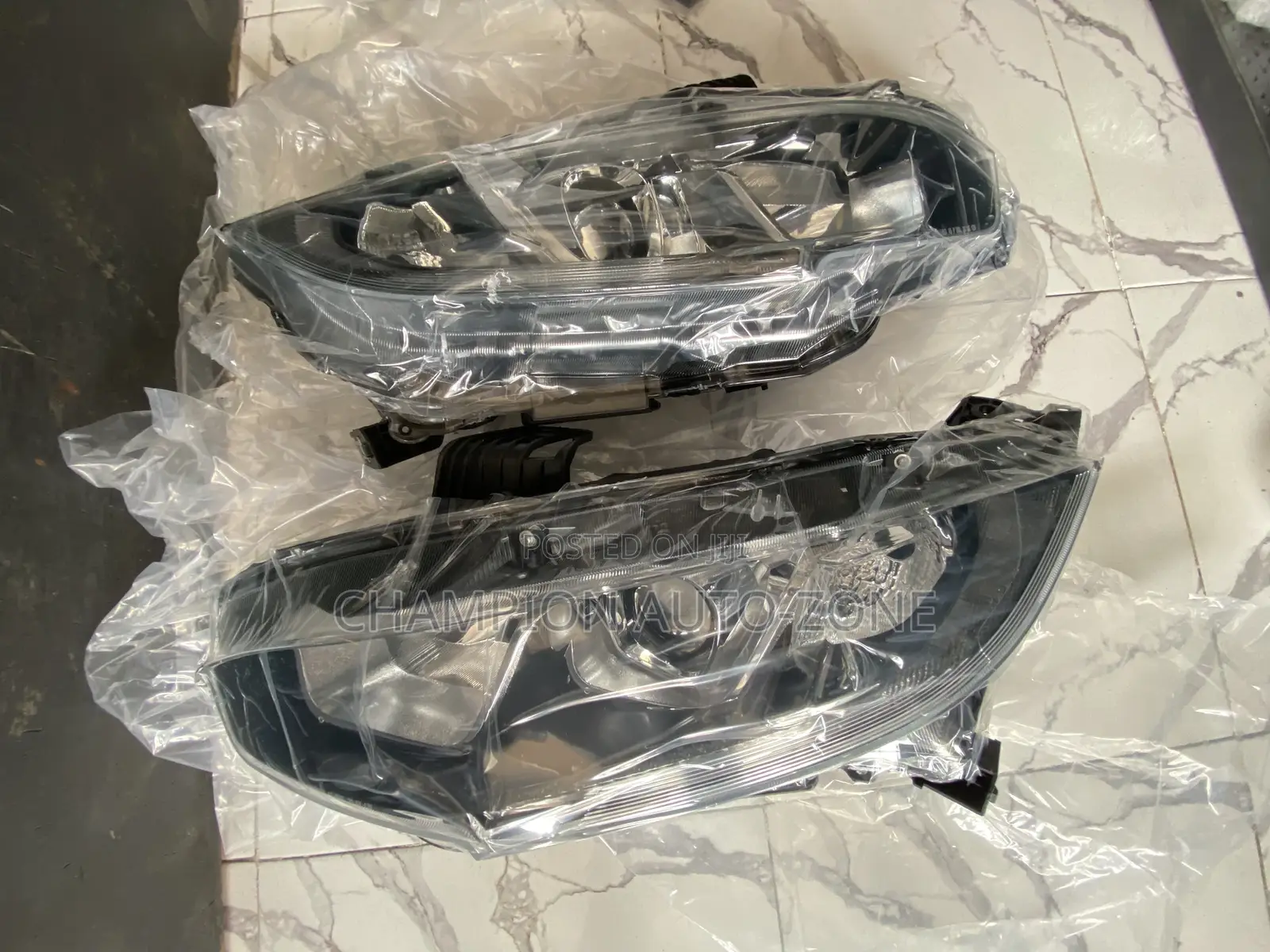 Honda Civic 2016-2017-2018 Headlight Pair