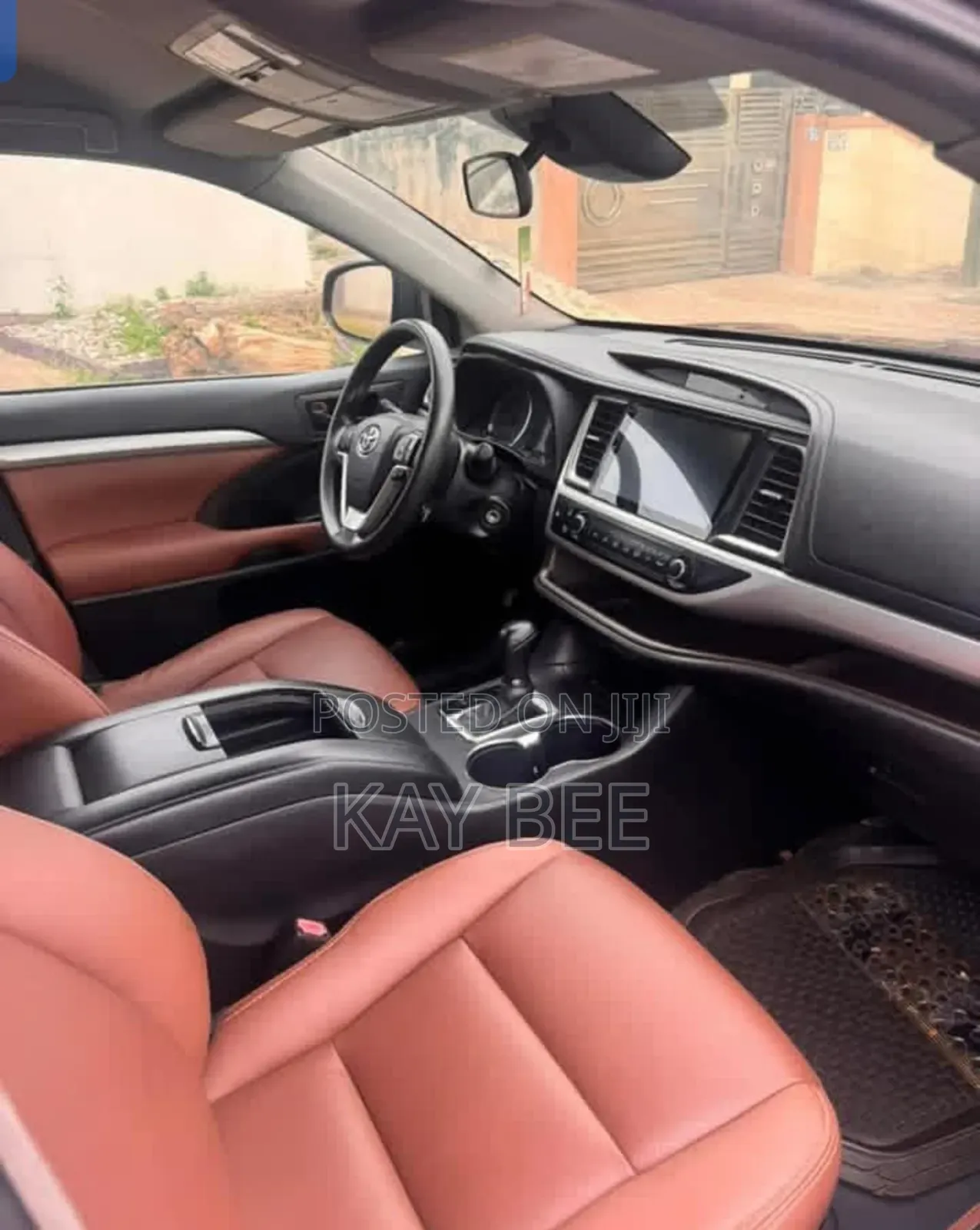 Toyota Highlander for Rent