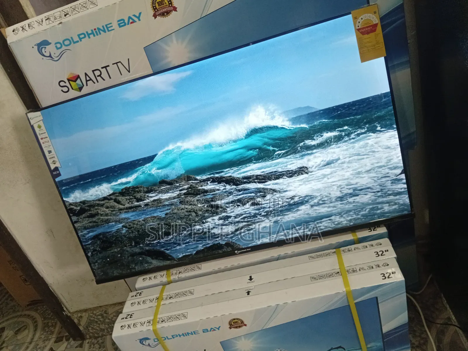 Echoes in Prime Time Dolphine Bay 43-Inch Smart Tv, Dolphine Bay