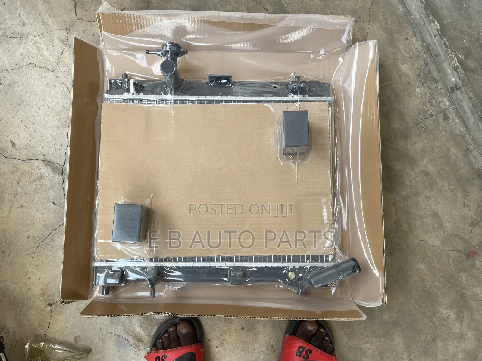 Vitz 2010 Radiator Tank