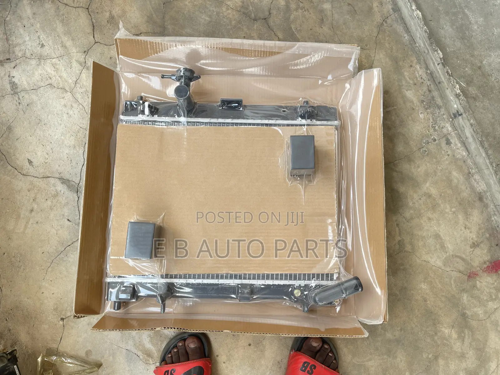 Vitz 2010 Radiator Tank