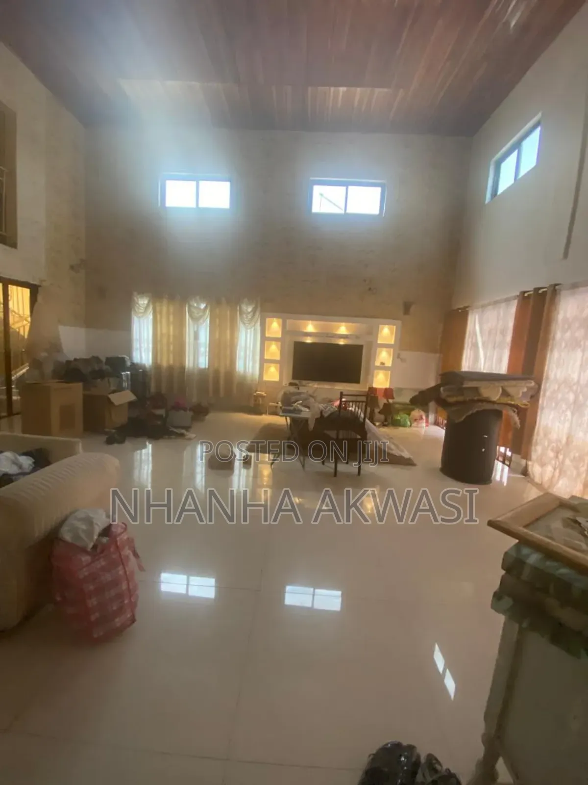 6bdrm House in Tema Metropolitan for rent