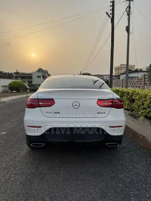 Mercedes-Benz GLC-Class 2019 White