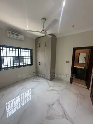 4bdrm Duplex in Hometrust Properties, Mallam for sale