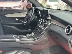 Mercedes-Benz GLC-Class 2019 White