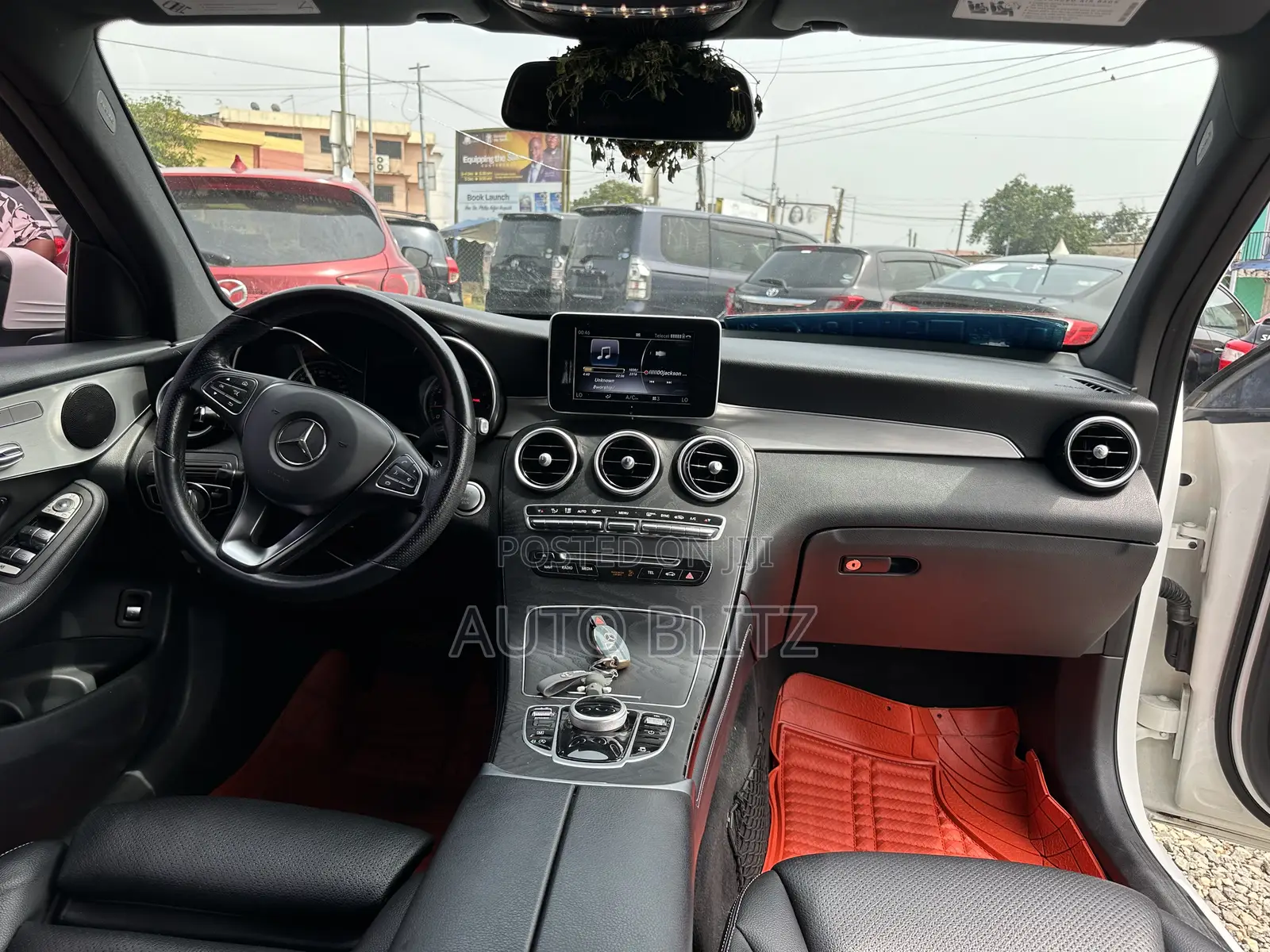 Mercedes-Benz GLC-Class 2019 White