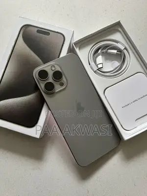Apple iPhone 15 Pro Max 256 GB Gray