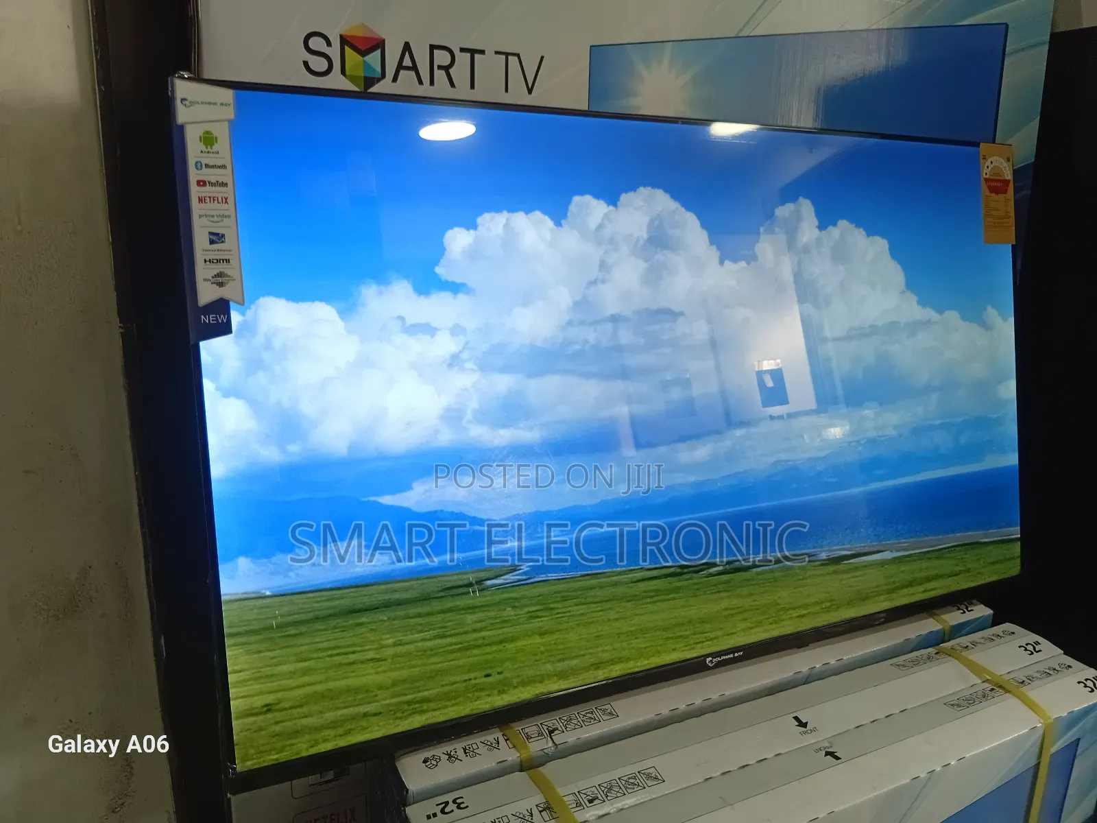 Dolphin Bay 43" Smarttelevision– Style Meets Performance Dolphine Bay