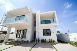 4bdrm House in East Legon, Boundary Road Area for sale