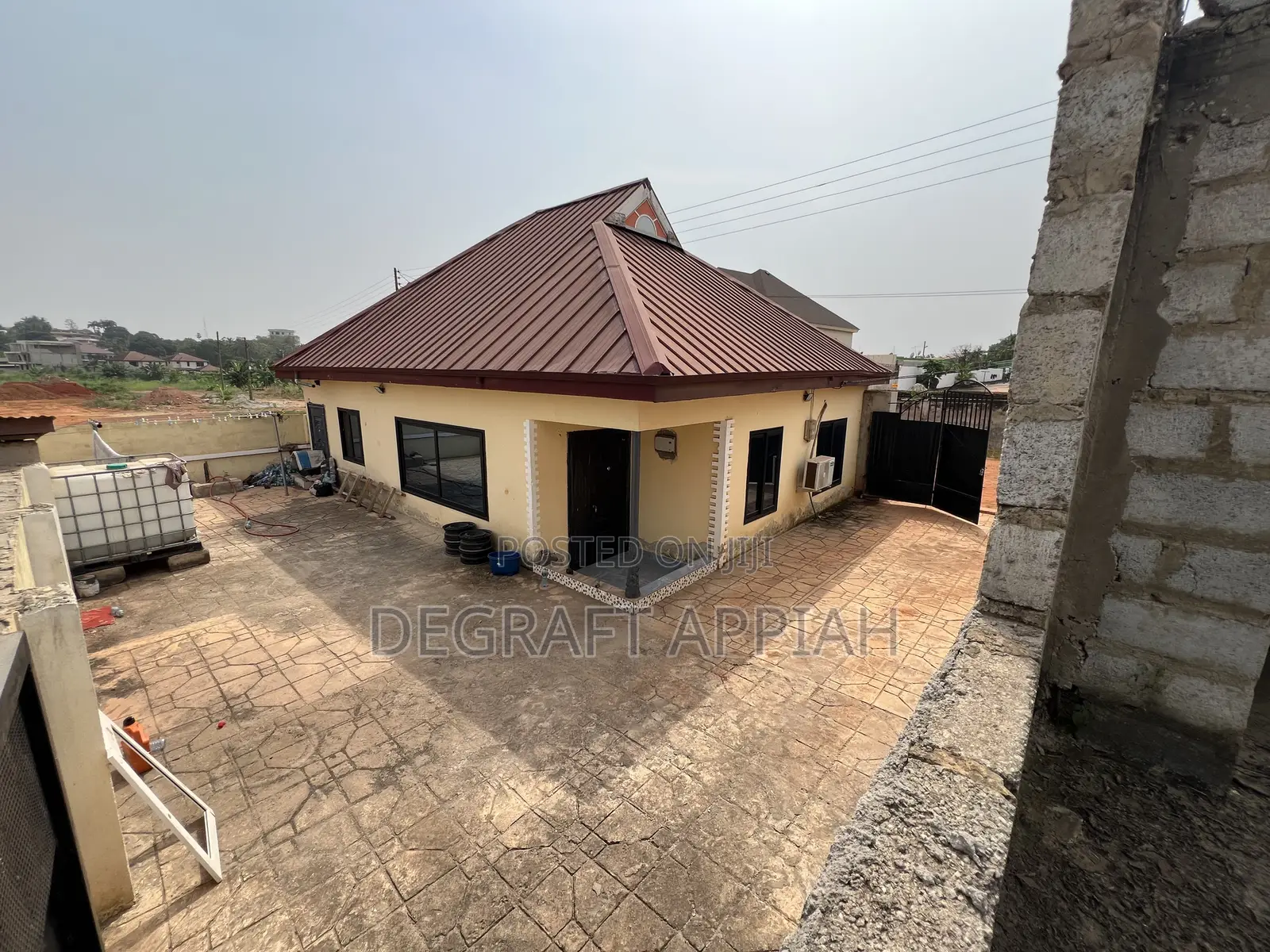 5bdrm House in Paraku Estate, Kumasi Metropolitan for sale