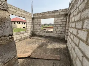 5bdrm House in Paraku Estate, Kumasi Metropolitan for sale