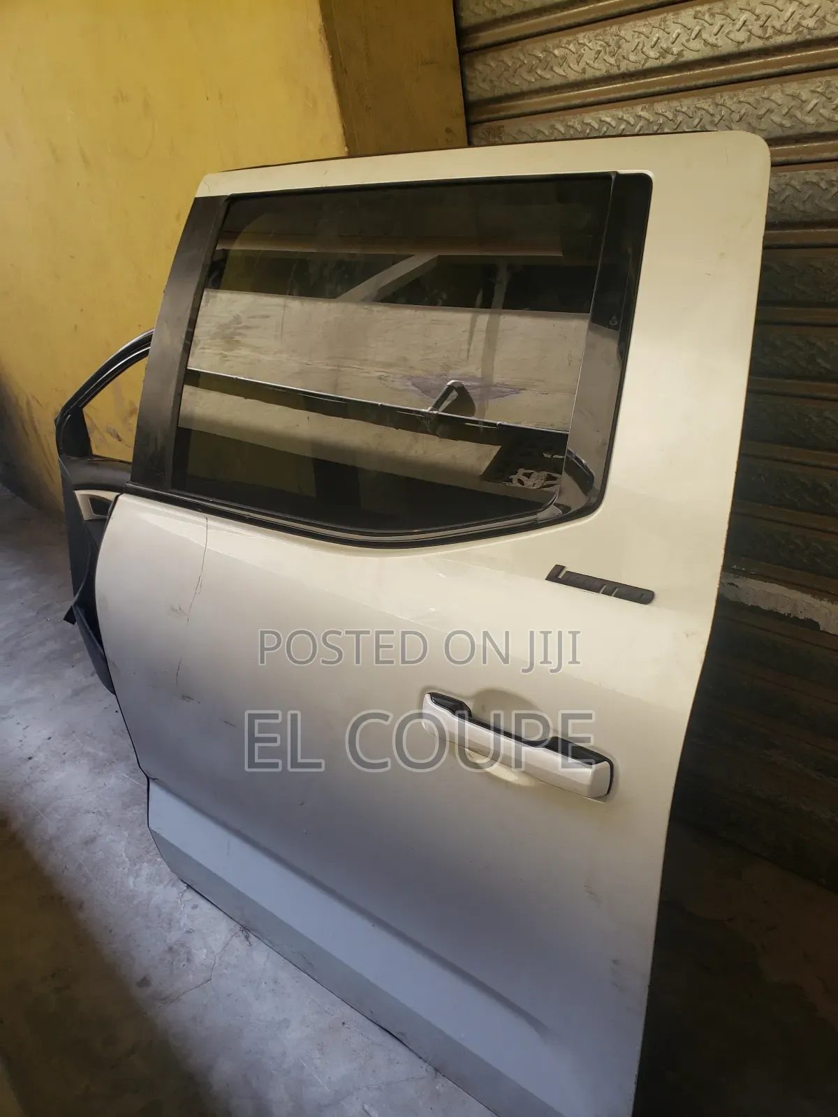 Tundra Door Back Left 2022,2023,2024