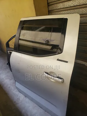 Tundra Door Back Left 2022,2023,2024