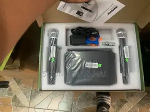 Shure Glxd4 2 in 1 Handheld Microphone