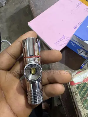 Fanski Angle Valve 1/2” X 1/2”