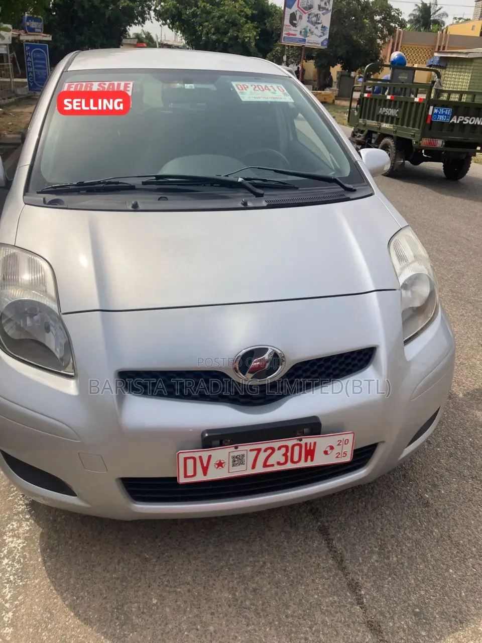Toyota Vitz 1.3 AWD 5dr 2010 Silver