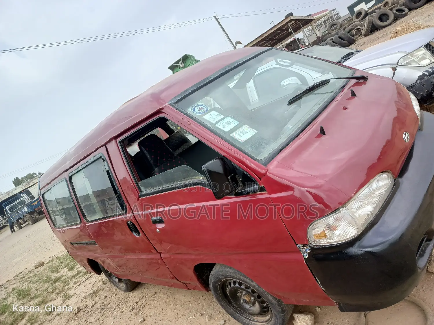 Hyundai H-100 2004 Red
