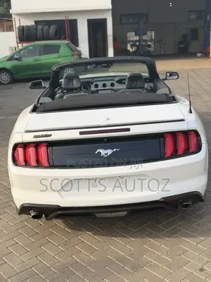 Ford Mustang 2021 White