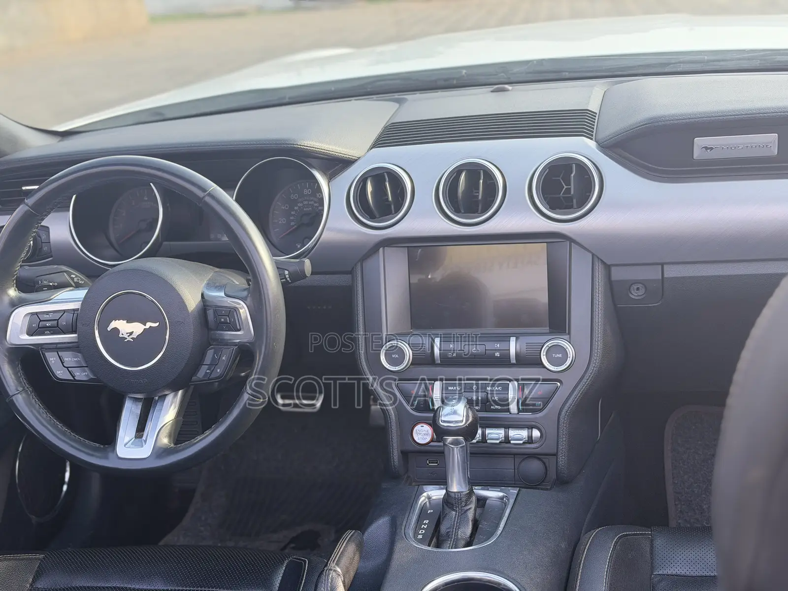 Ford Mustang 2021 White