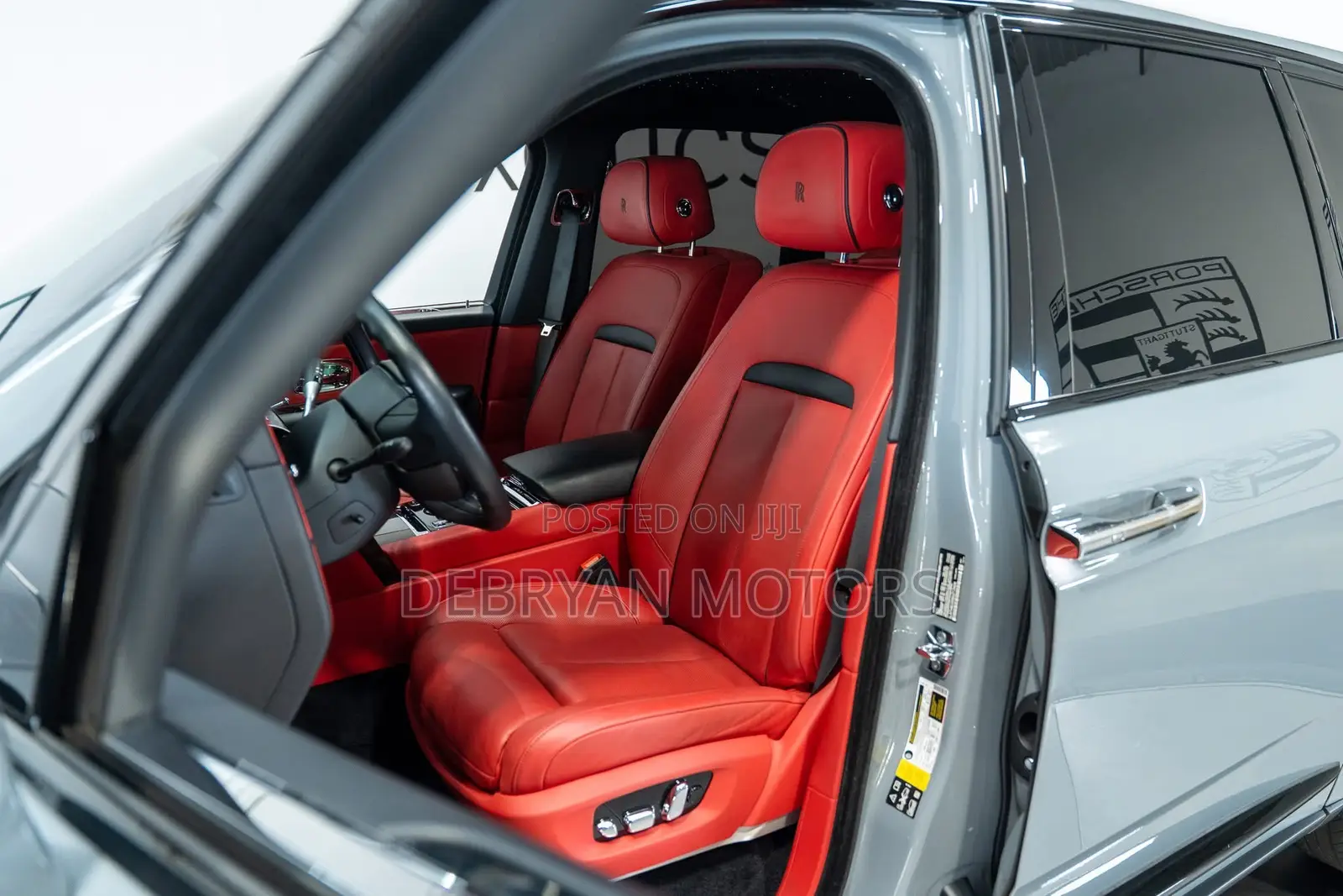 Rolls-Royce Cullinan Black Badge 2022 Gray