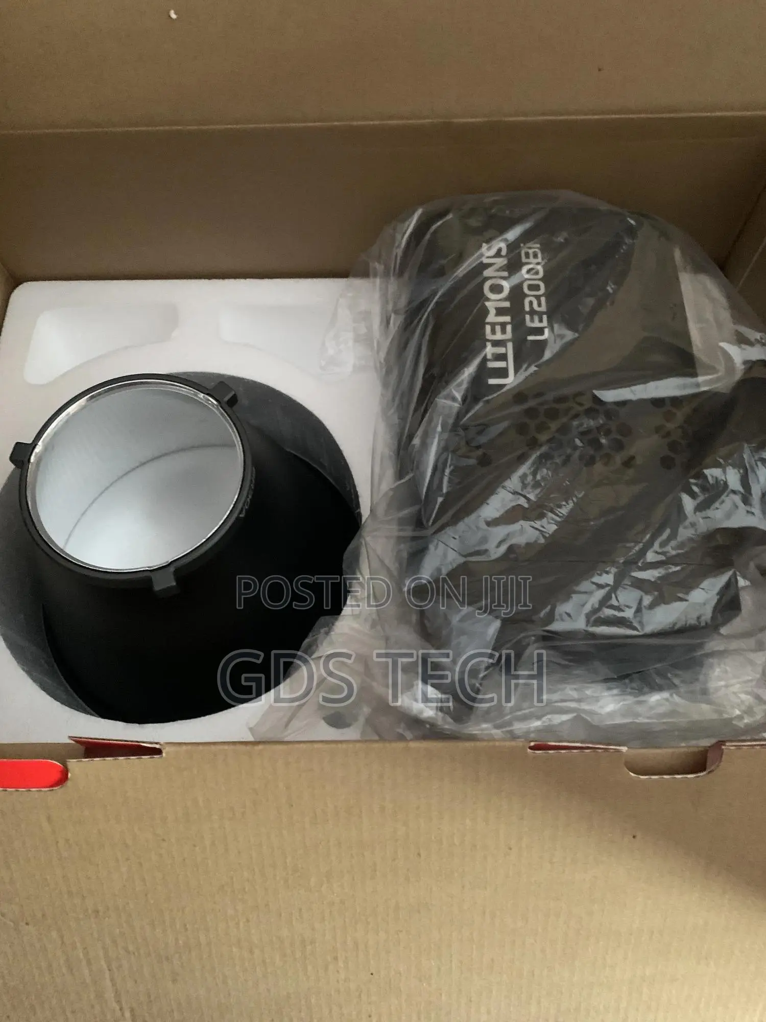 Godox Litemons Le200bi Bi-Color Led Monolight