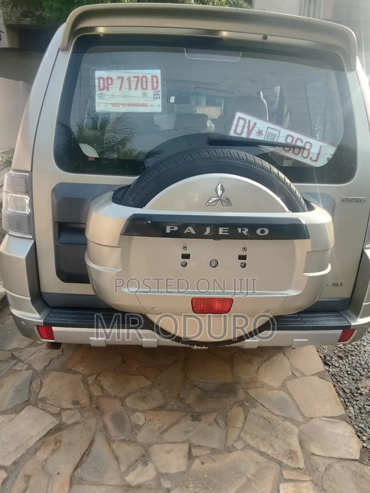 Mitsubishi Pajero V80 3.5 V6 GL/GLS 2015 Gray