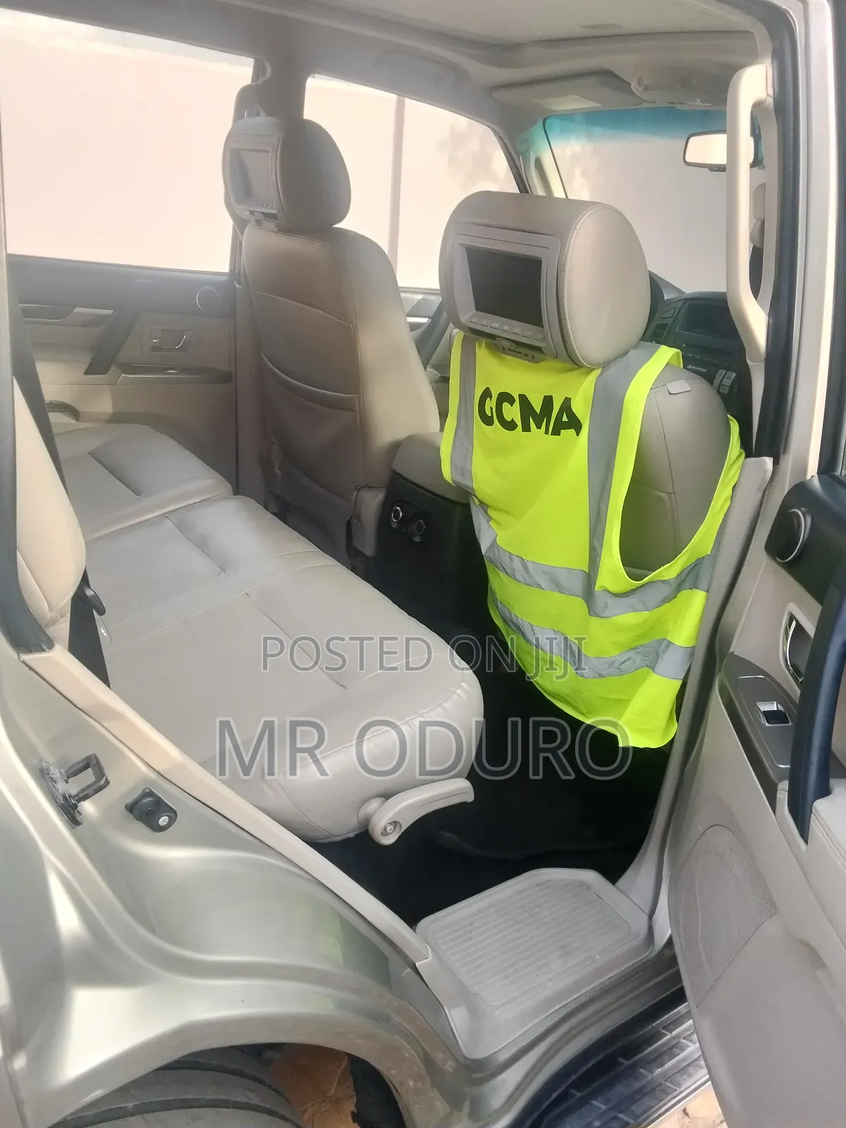 Mitsubishi Pajero V80 3.5 V6 GL/GLS 2015 Gray