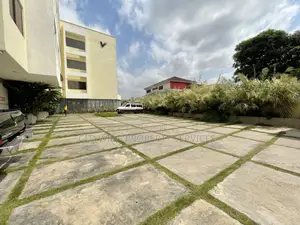 Furnished 2bdrm Apartment in Dzorwulu for sale
