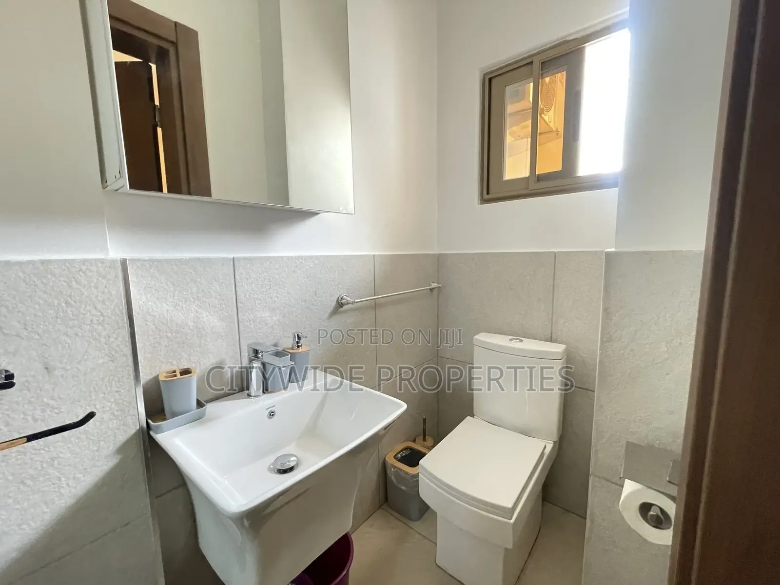Furnished 2bdrm Apartment in Dzorwulu for sale