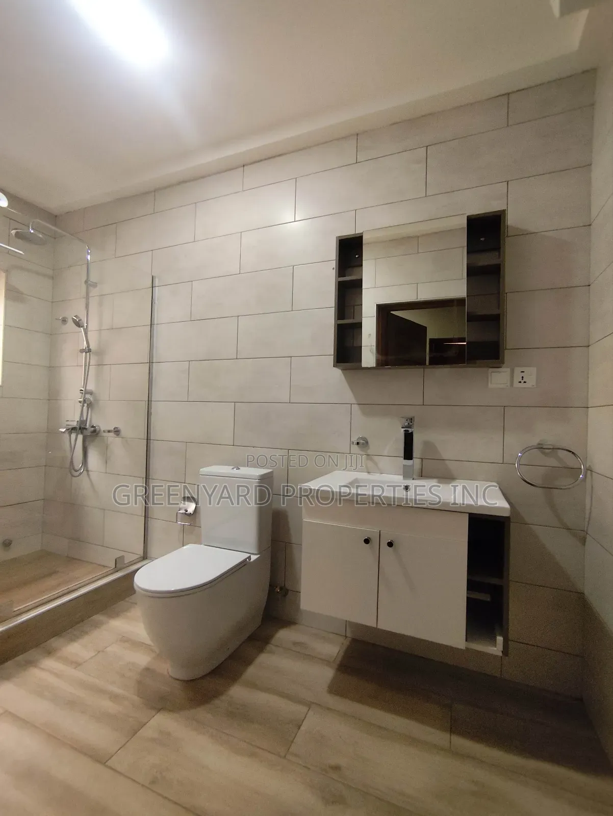 3bdrm Townhouse / Terrace in Trasacco, East Legon for rent