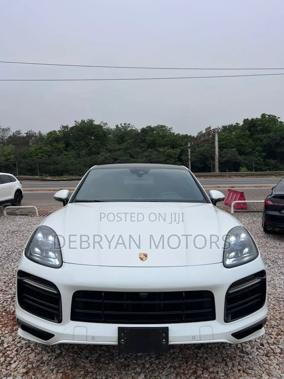 Porsche Cayenne GTS Coupe AWD 2021 White