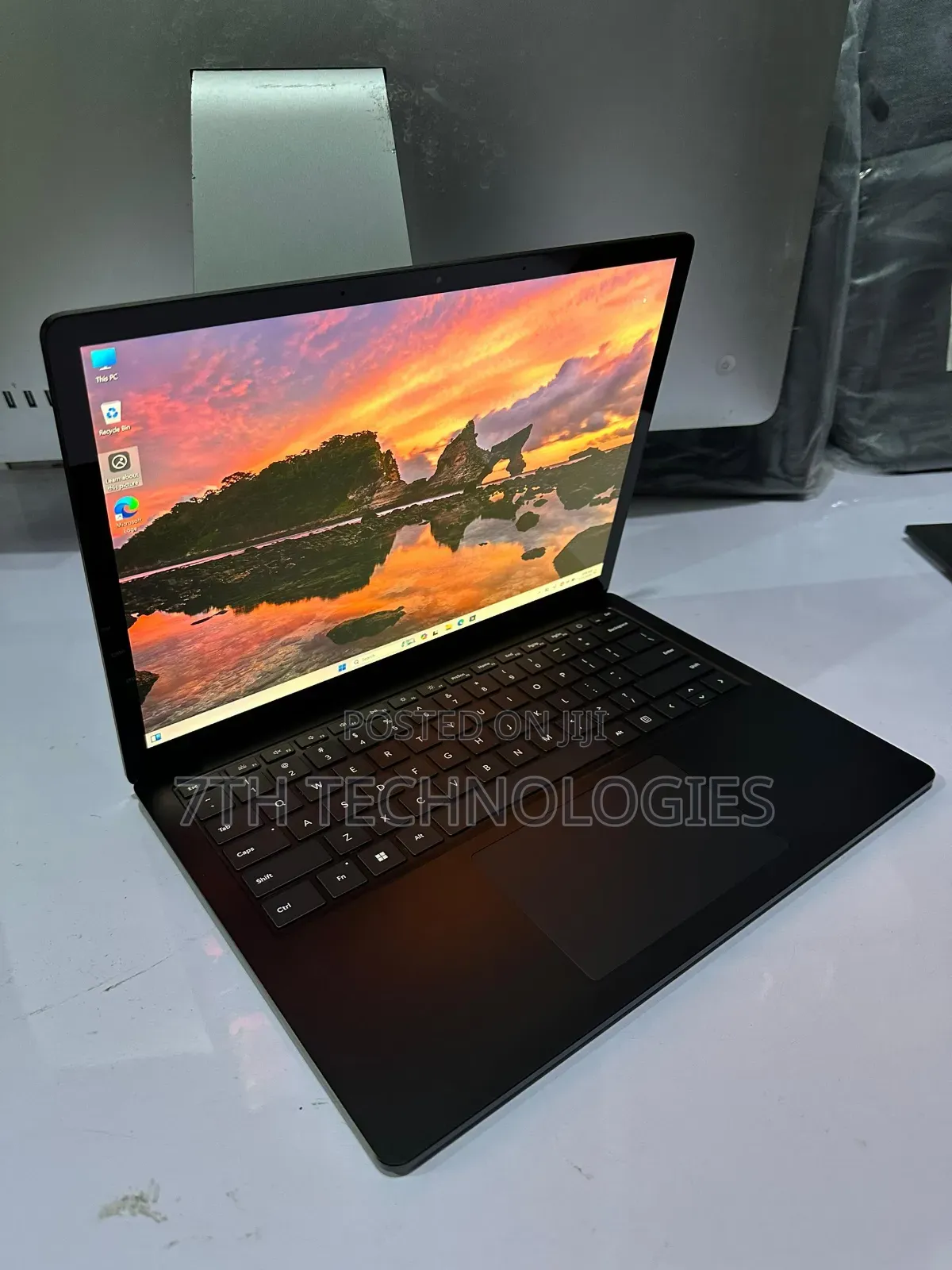 Laptop Microsoft Surface Laptop 5 16GB Intel Core I5 SSD 512GB