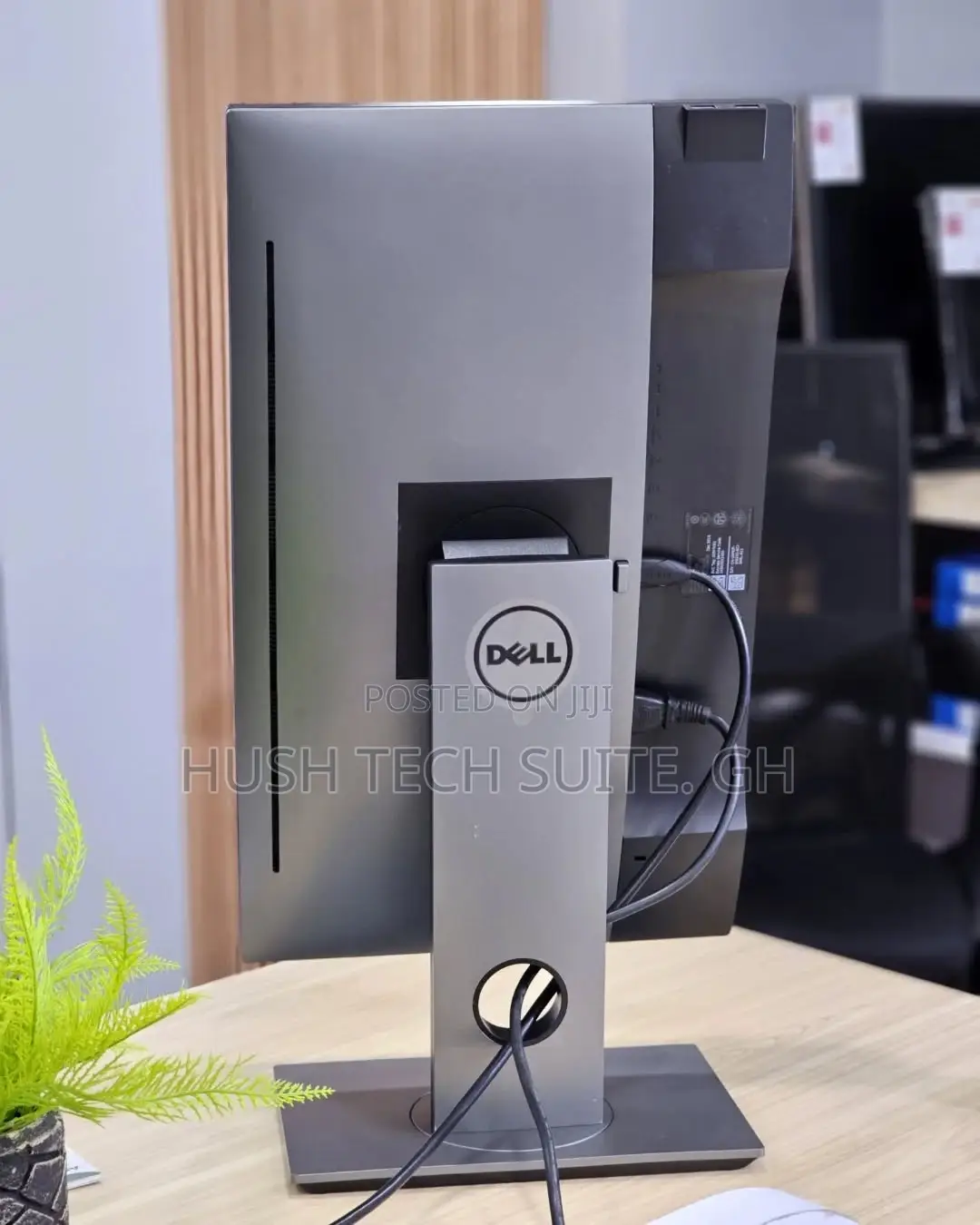 24” Dell Ips Display Ultra Wide Frameless Monitor