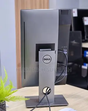 24” Dell Ips Display Ultra Wide Frameless Monitor
