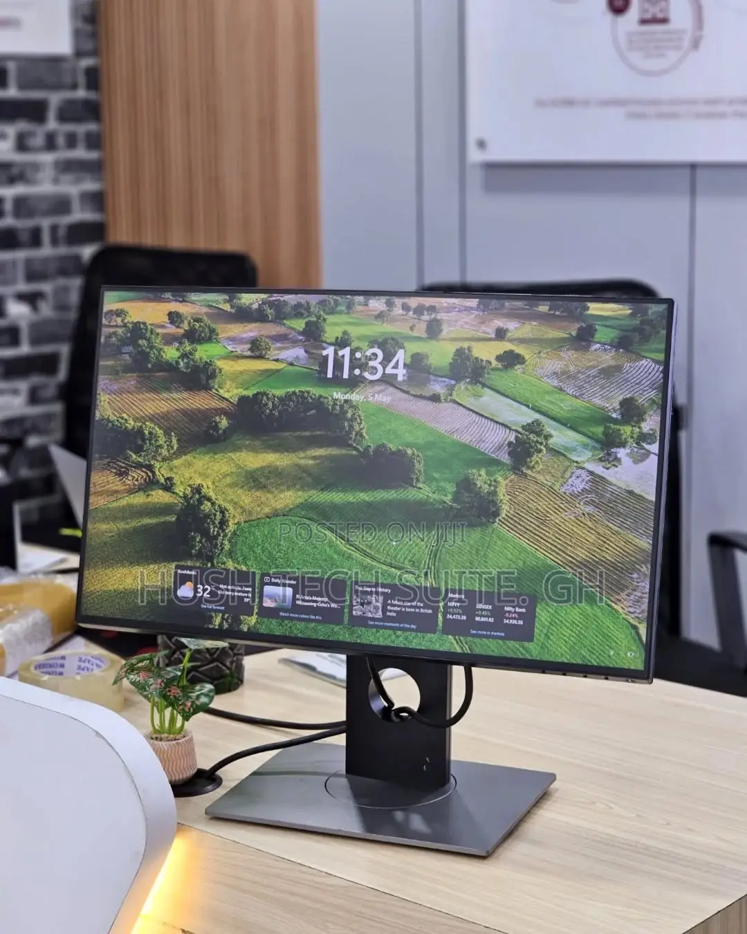 24” Dell Ips Display Ultra Wide Frameless Monitor