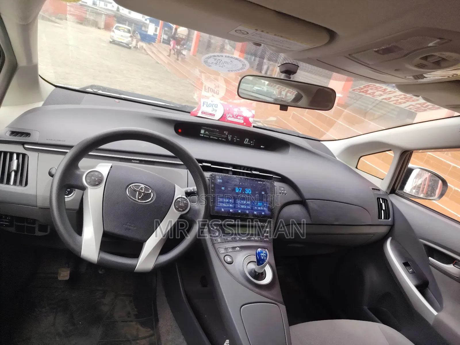 Toyota Prius Plug-in Advanced 2012 White