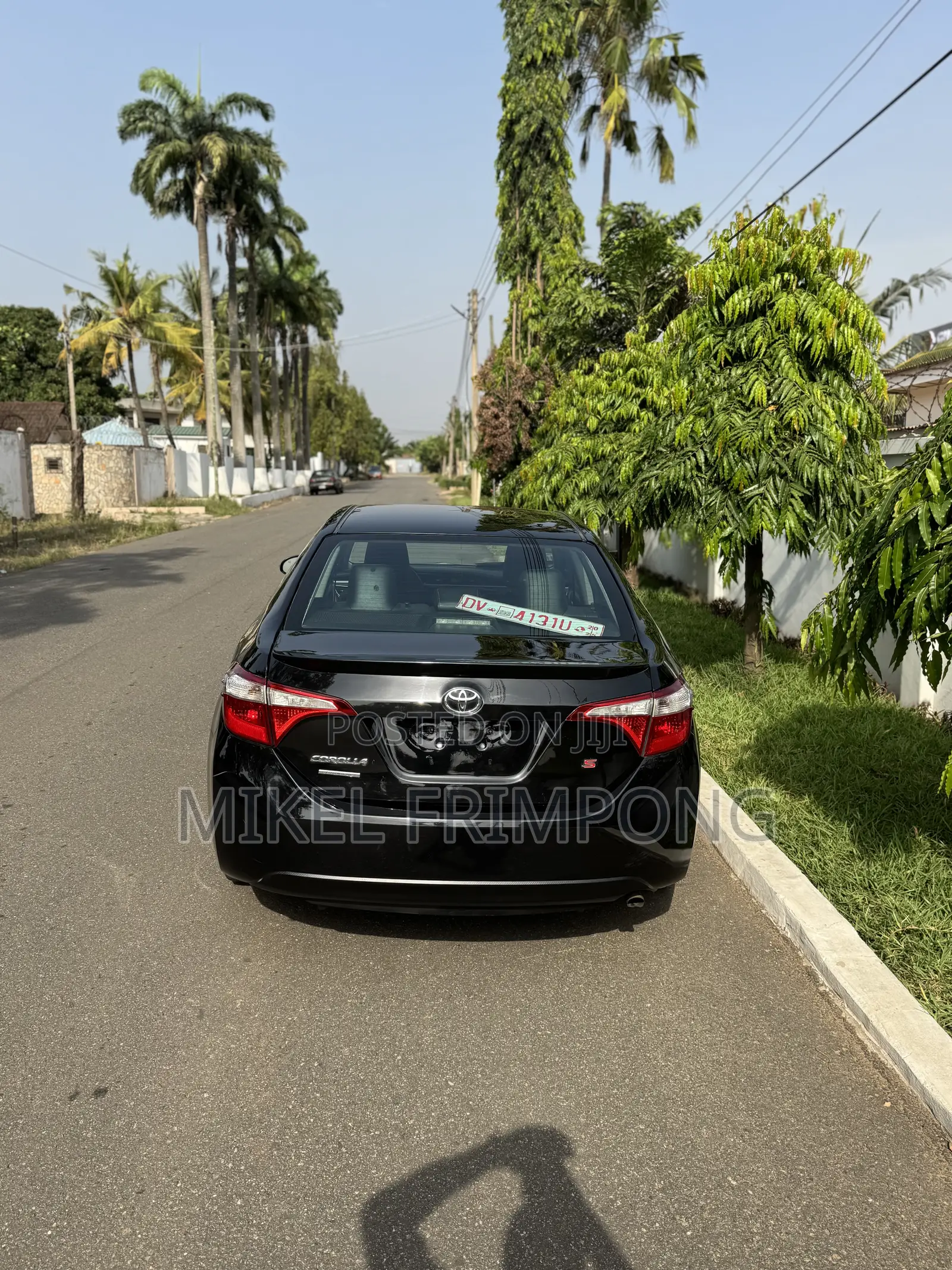 Toyota Corolla S w/Special Edition Pkg (1.8L 4cyl CVT) 2016 Black