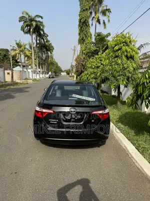 Toyota Corolla S w/Special Edition Pkg (1.8L 4cyl CVT) 2016 Black
