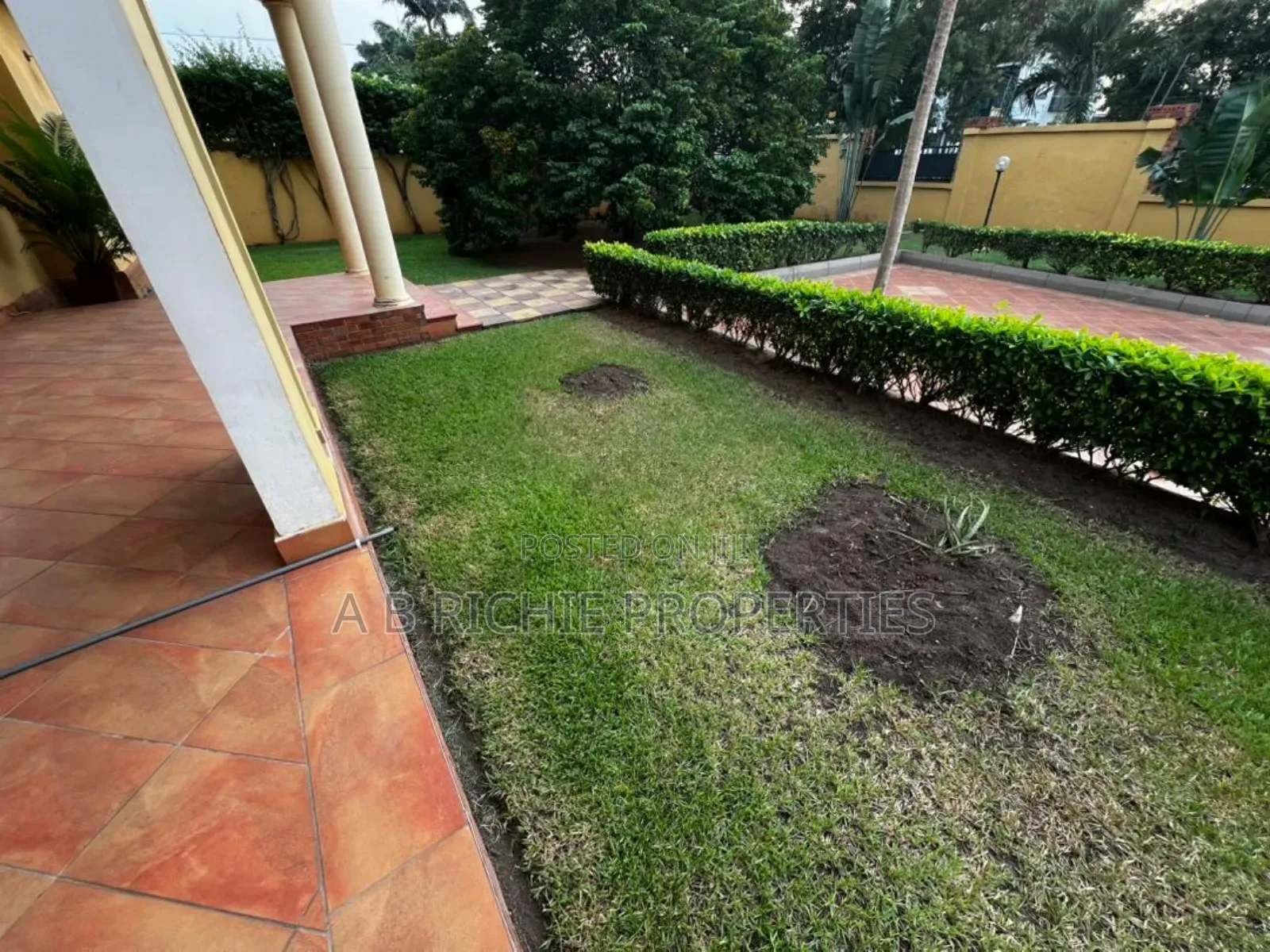 4bdrm House in Ab Richie Properties, West Legon for rent